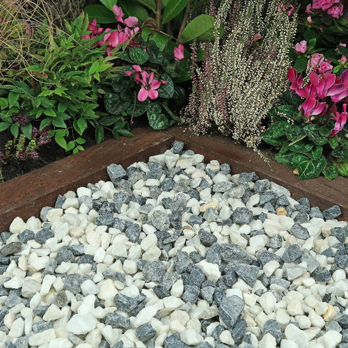 Decorative Gravels & Chippings – Loads Of Stone